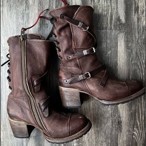 Freebird Cora Brown distressed